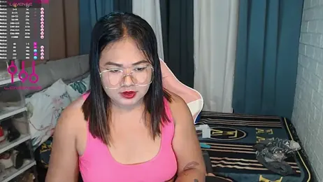 MagnifiCAT_PinayMistress webcam model stream image