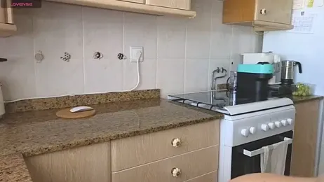 Lunamix webcam model stream image