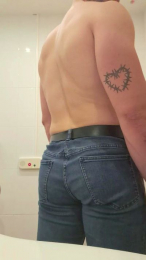 Guapocuerpo4 webcam model stream image