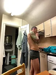 Yourhotboy_42 webcam model stream image