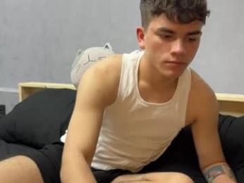 maxwoolf webcam model stream image