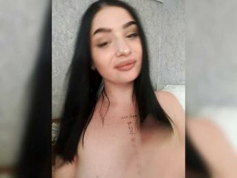 _Lina_ webcam model stream image