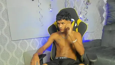 Boy_savoy webcam model stream image