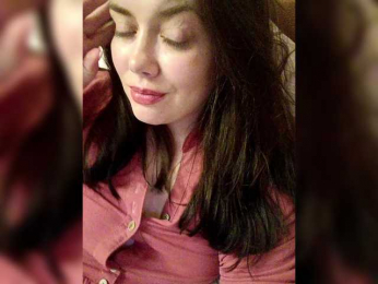 Naturally_Mom webcam model stream image