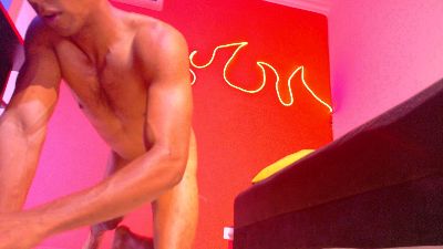 NAUGHTY_ARES webcam cam4 model stream image