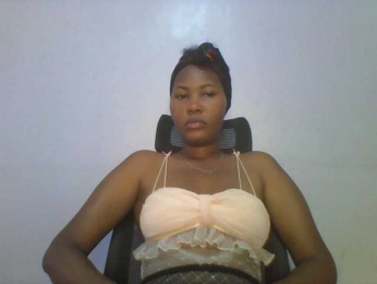 Pretty-thalia1 webcam bongacams model stream image