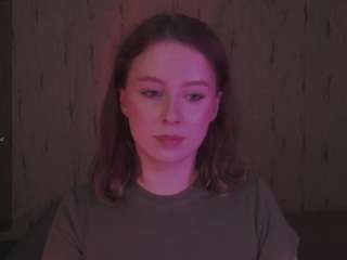 kira-m webcam model stream image