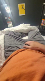 BeardedDoDoBird webcam cam4 model stream image
