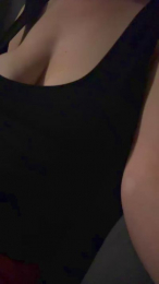 mila105 webcam model stream image