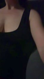 mila105 webcam model stream image