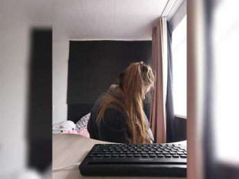 Kakdelaman webcam model stream image