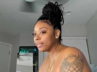 siennadivyne webcam camsoda model stream image