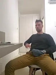 mrlyuis webcam stripchat model stream image