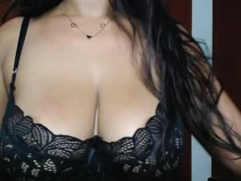 soft_fetish webcam model stream image
