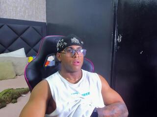 Dany Dryy webcam model stream image