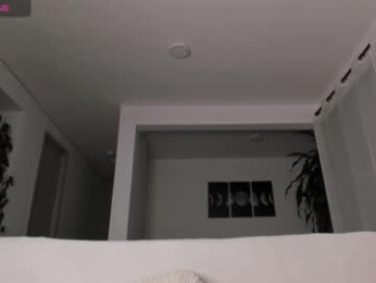 hotay_ webcam model stream image