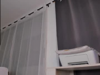 hotay_ webcam model stream image