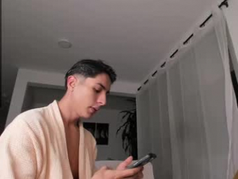 hotay_ webcam model stream image
