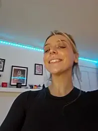 LilyOrion webcam model stream image