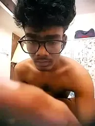 Rahulisagoodguy webcam model stream image