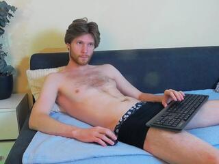 Enzo Oret webcam model stream image