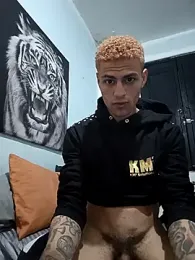 dany_hardy webcam stripchat model stream image