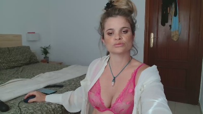 Nadona webcam model stream image