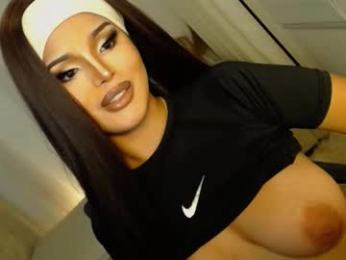lucy_heartfiliaxxx webcam model stream image