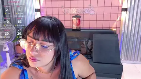 mensia_hernandz webcam stripchat model stream image