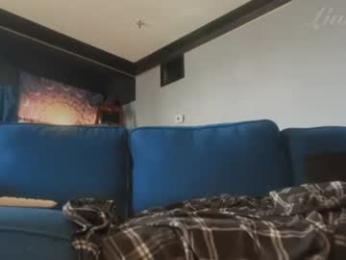 luvvlee webcam model stream image