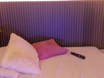 zoettaylor webcam model stream image