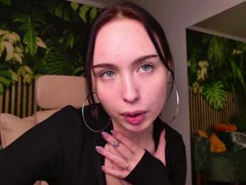 MonikaCarter webcam model stream image