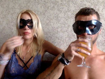 Oly-Alex webcam bongacams model stream image