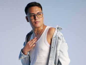 JohnBelrose webcam model stream image