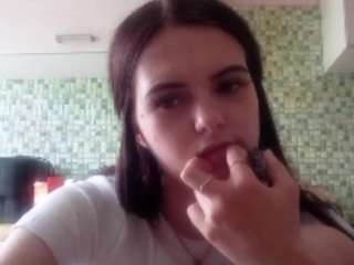 karolebelen webcam model stream image