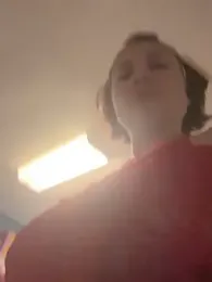 MilfyMrsRobinson webcam model stream image