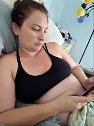 MilfyMrsRobinson webcam stripchat model stream image