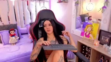 EmmyEvans1 webcam model stream image