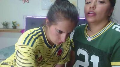 sharon_and_kloe webcam model stream image