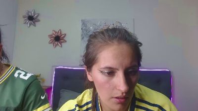 sharon_and_kloe webcam model stream image