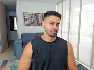 Thiago Driussi webcam model stream image
