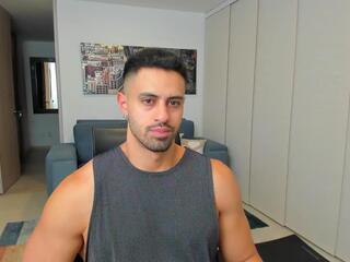 Thiago Driussi webcam model stream image