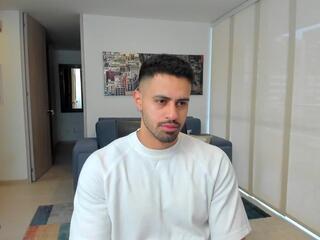 Thiago Driussi webcam model stream image