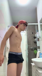 Shyboy911 webcam model stream image