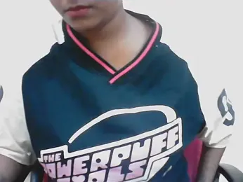 LovingPihu webcam model stream image