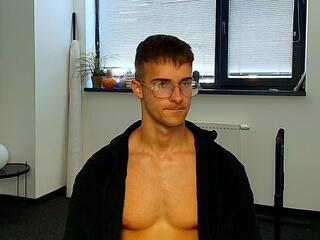 Forest Nichols webcam flirt4free model stream image