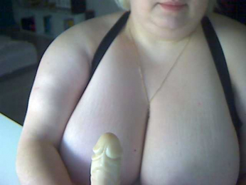 MotherPimpO webcam model stream image