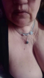 gustogusto1 webcam model stream image