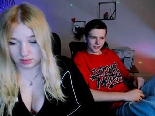 juli-kisss webcam model stream image