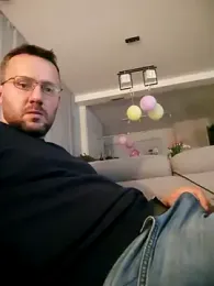 defaktor webcam stripchat model stream image